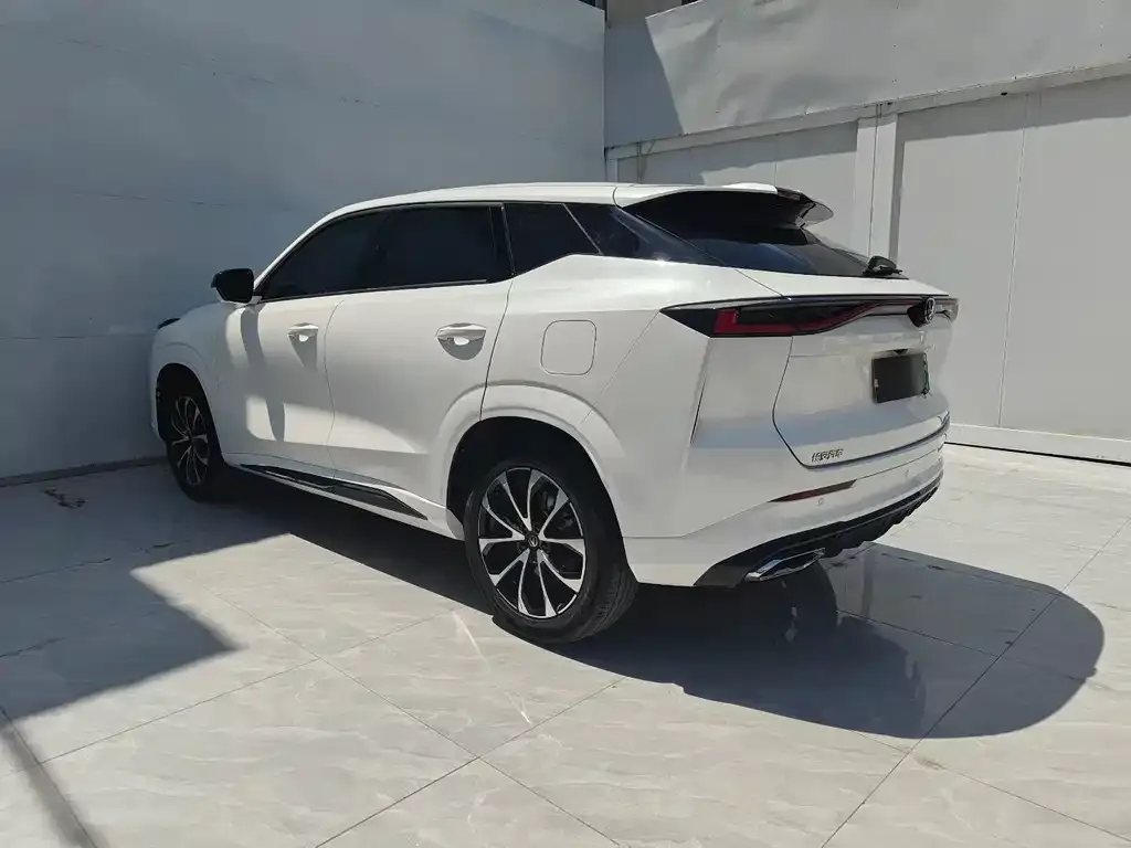 Changan UNI-Z New Energy 2025 из CN, фото 5