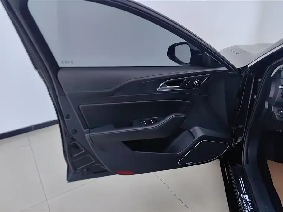 Hongqi H5 2023 из CN, фото 3