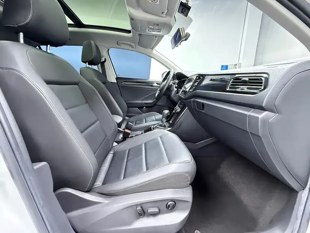 Volkswagen T-Roc 2022 из CN, фото 6