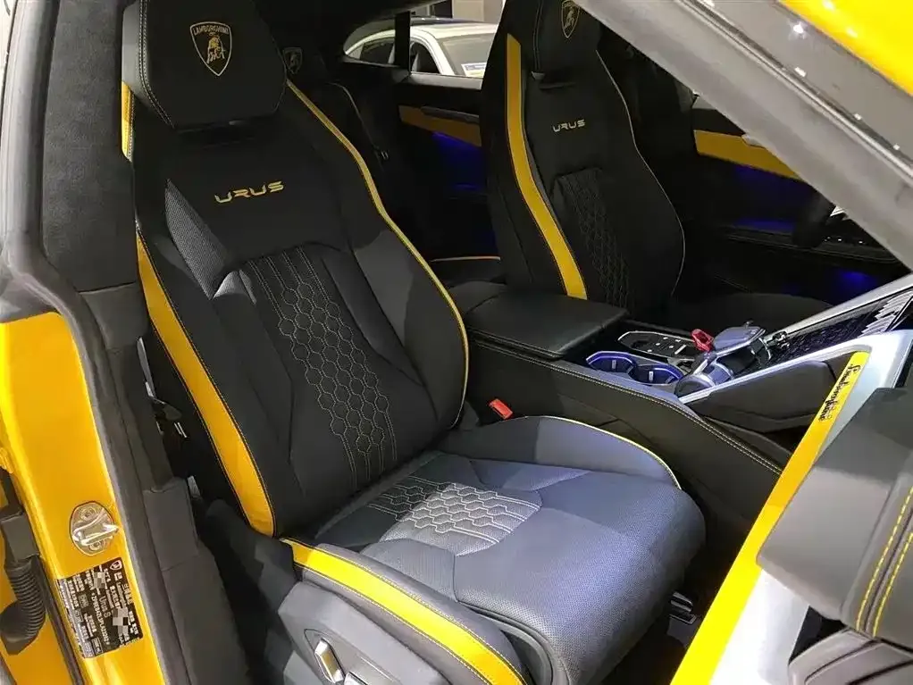 Lamborghini Urus — фото 7
