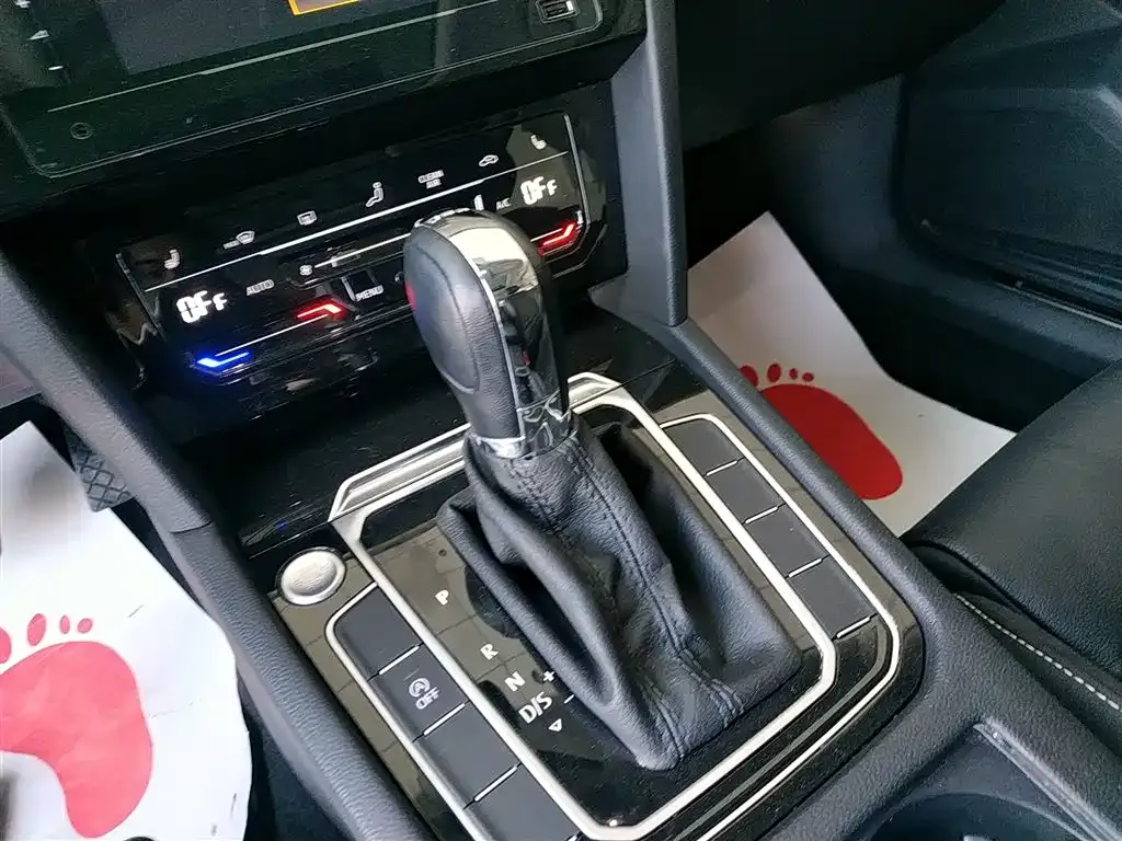 Volkswagen Magotan 2021 из CN, фото 5