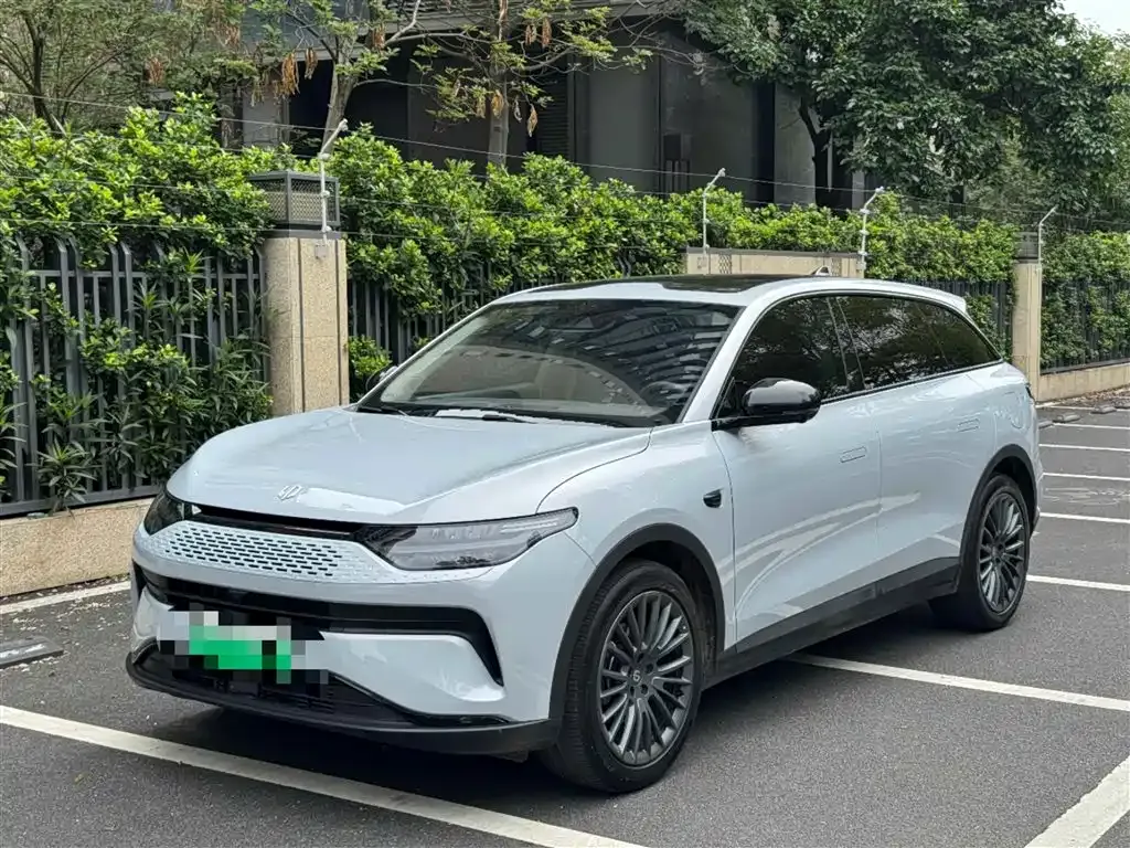 Leapmotor C11