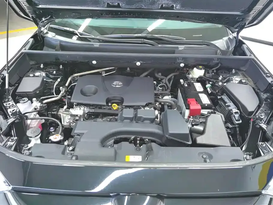 Toyota RAV4 — фото 10