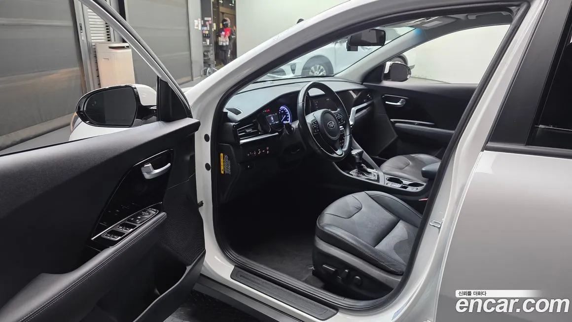 Kia Niro 2021 из KR, фото 10