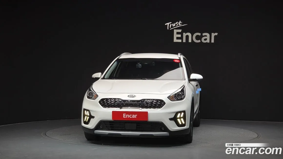 Kia Niro 2021 из KR, фото 2
