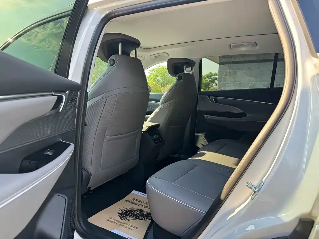 Buick E5 2025 из CN, фото 2