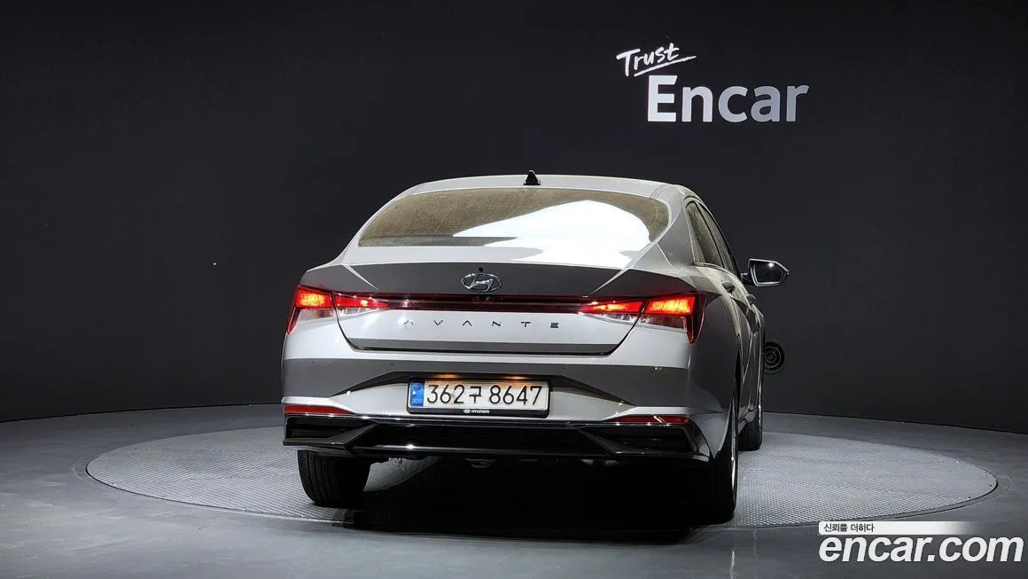 Hyundai AVANTE — фото 3