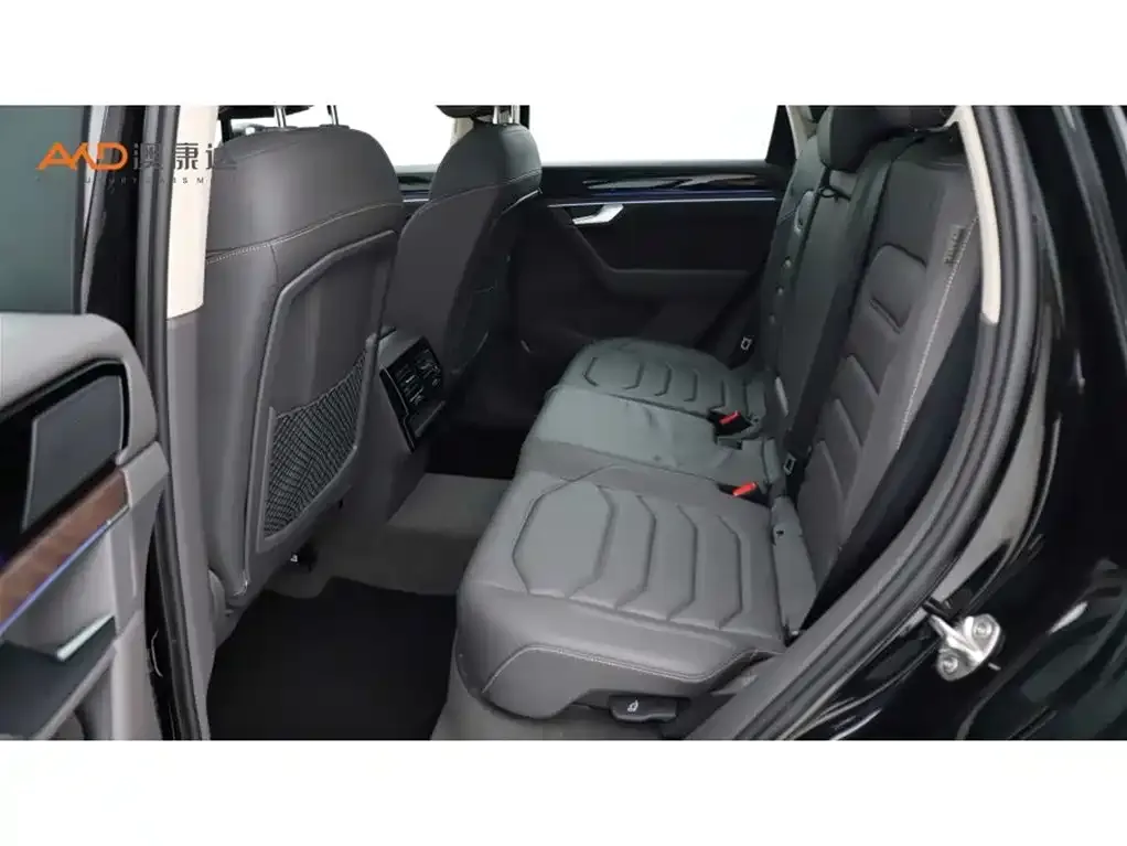 Volkswagen Touareg 2025 из CN, фото 3