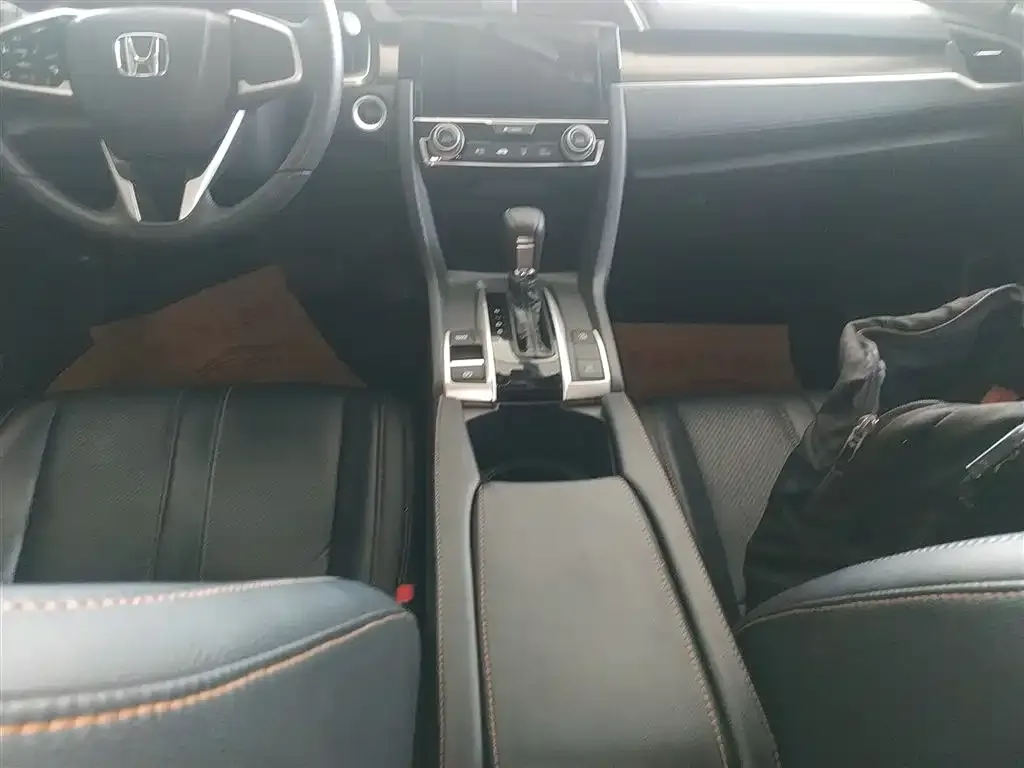 Honda Civic 2021 из CN, фото 2