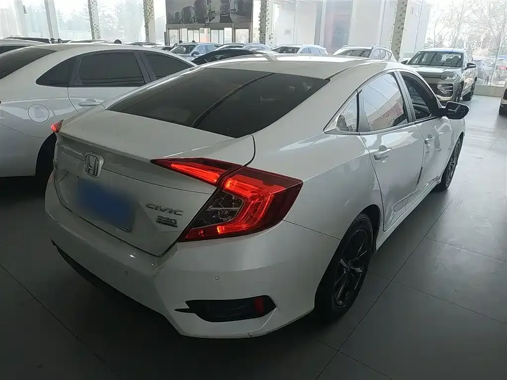Honda Civic 2021 из CN, фото 8