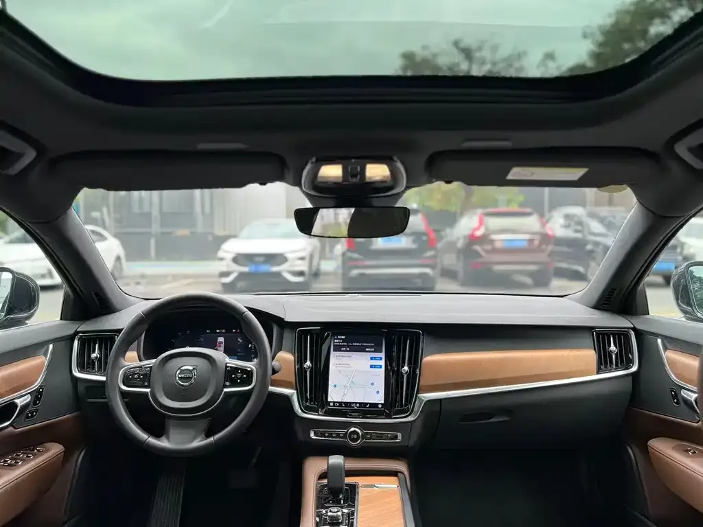 Volvo S90 2024 из CN, фото 10