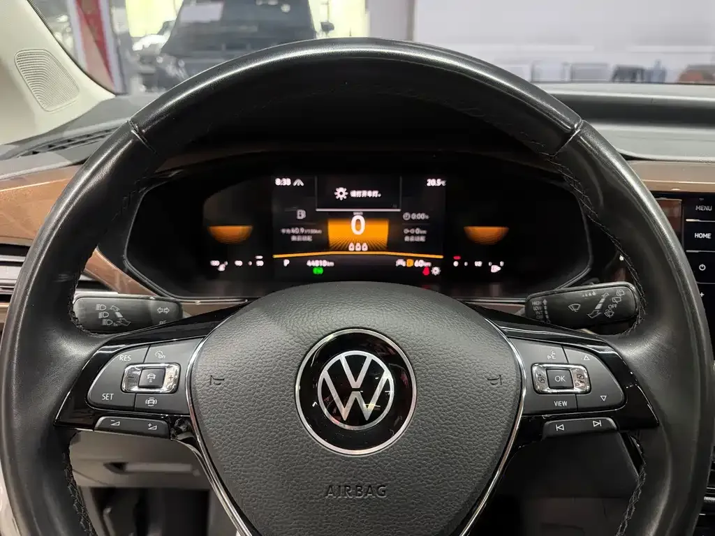 Volkswagen Tharu — фото 6