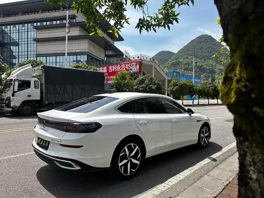 Volkswagen Lamando 2023 из CN, фото 3