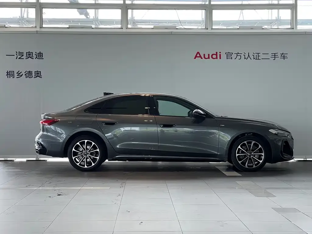 Audi A5L — фото 5