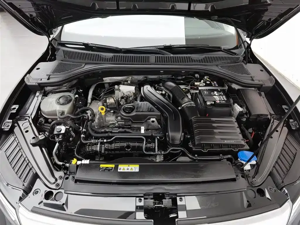 Volkswagen Sagitar 2024 из CN, фото 10
