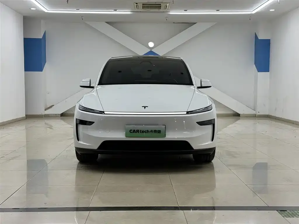 Tesla Model Y L 2025 из CN, фото 5