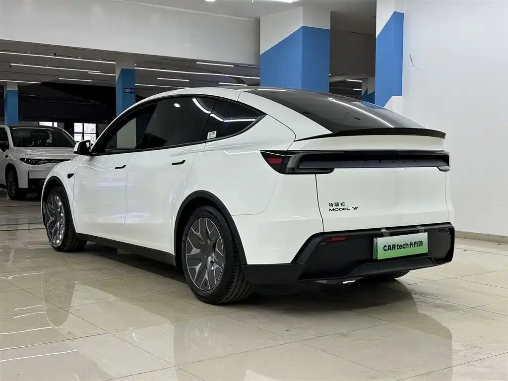 Tesla Model Y L 2025 из CN, фото 9