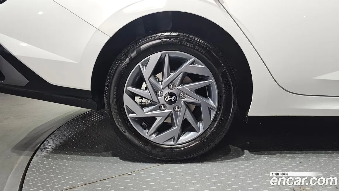 Hyundai AVANTE 2024 из KR, фото 4