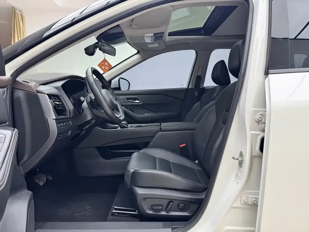 Nissan X-Trail — фото 10