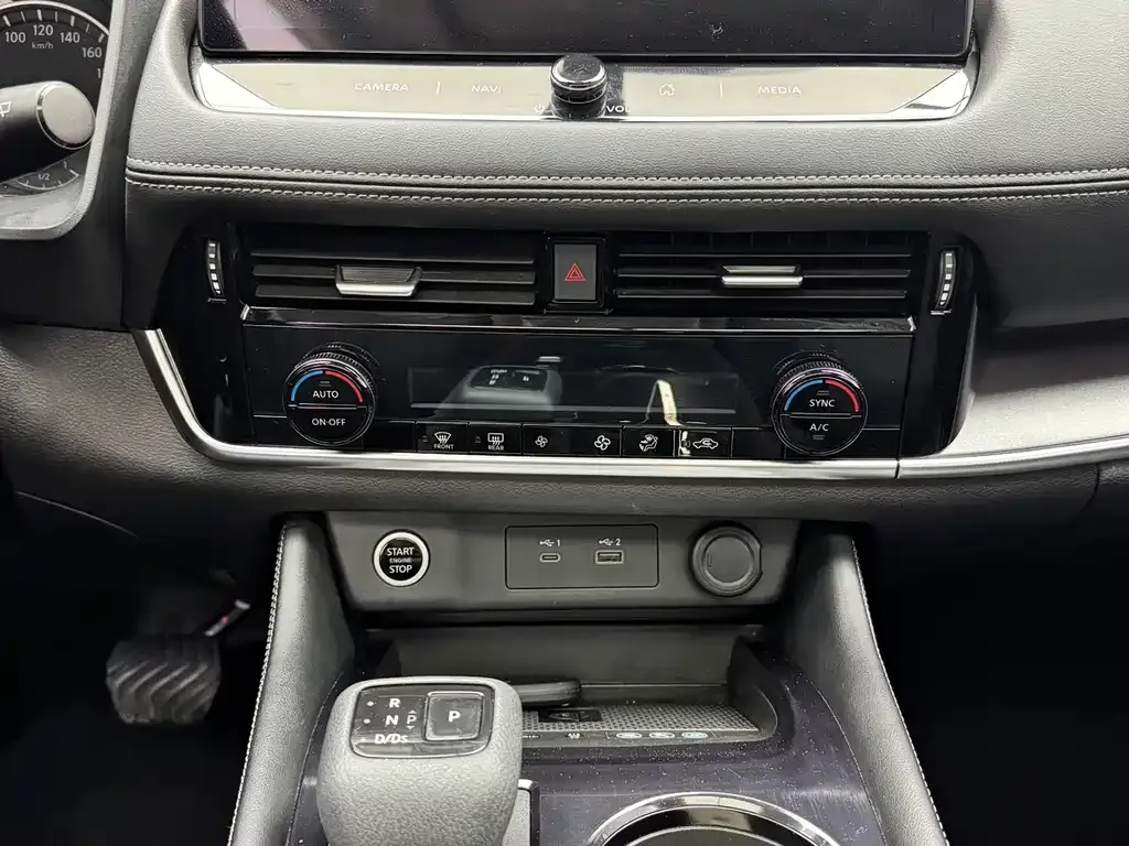 Nissan X-Trail — фото 9
