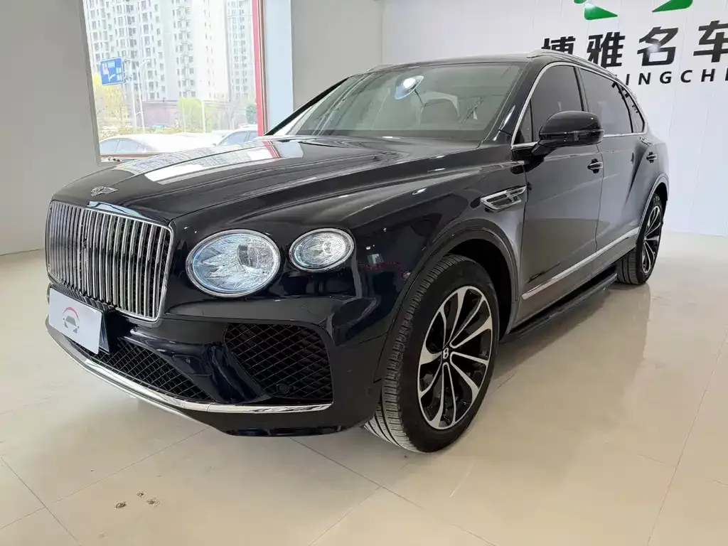 Bentley Bentayga 2024 из CN, фото 8