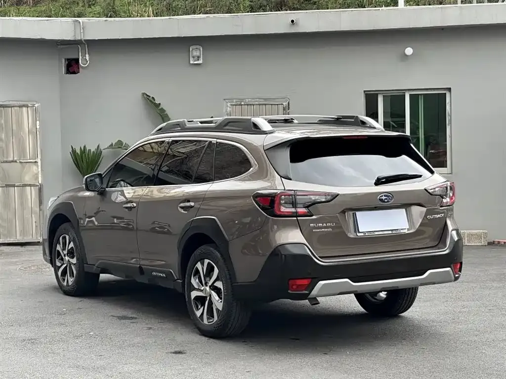 Subaru Outback 2021 из CN, фото 9