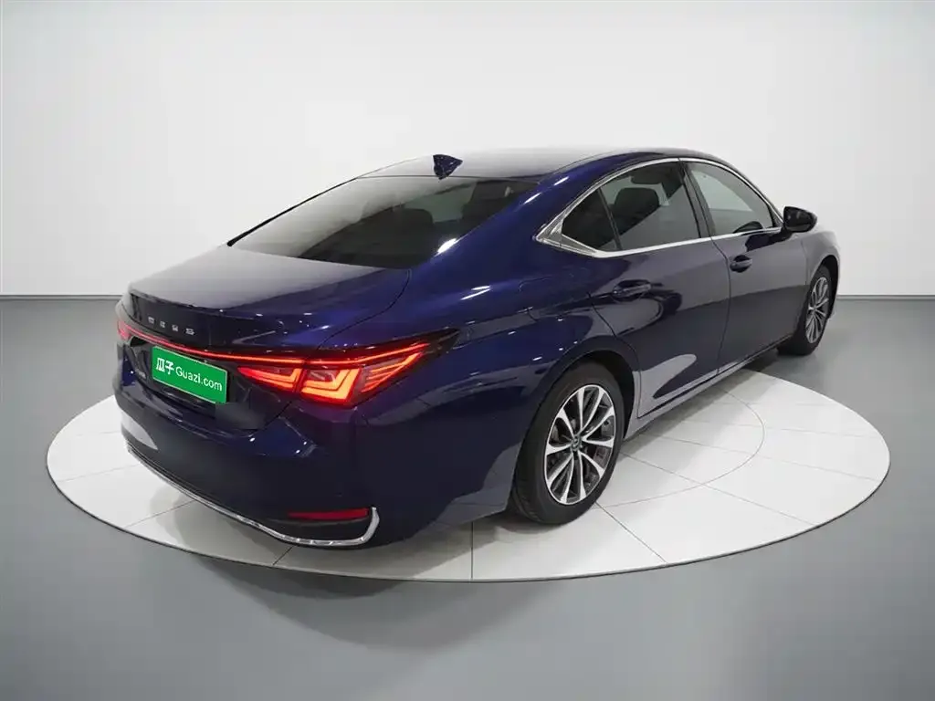 Lexus ES 2025 из CN, фото 2