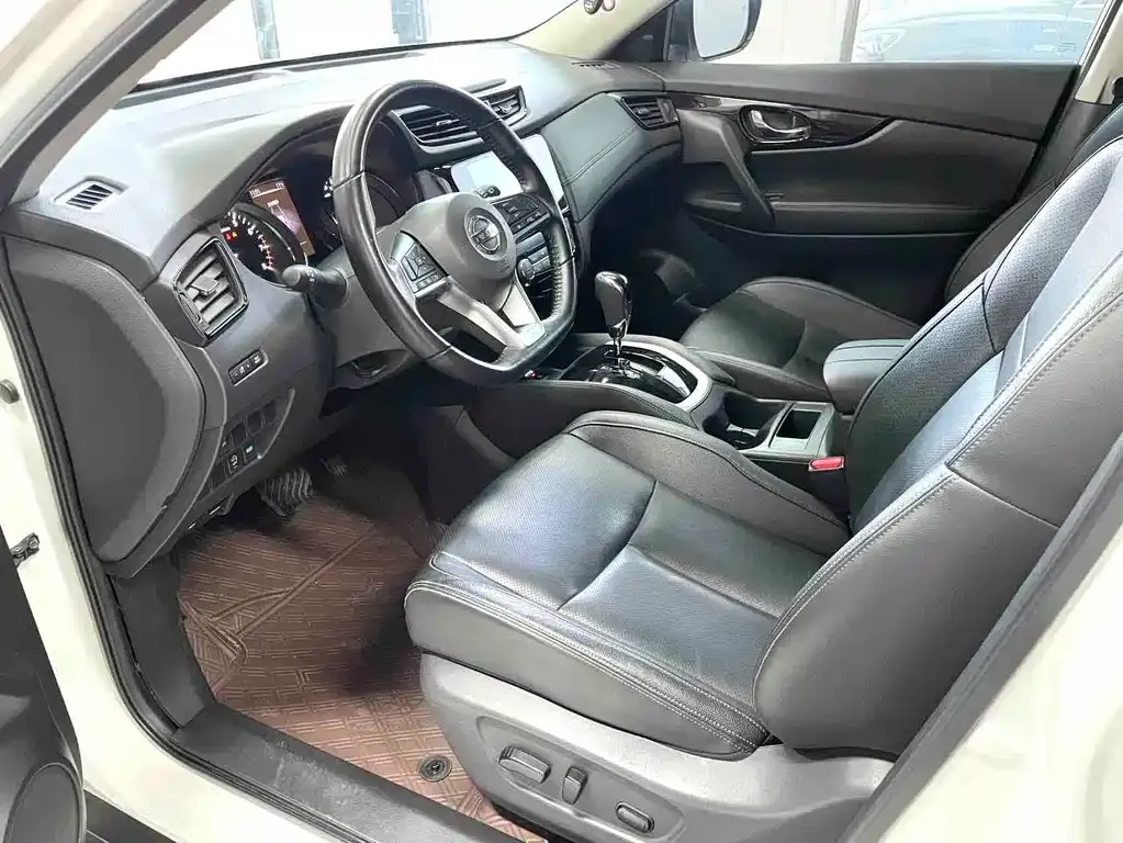 Nissan X-Trail — фото 10