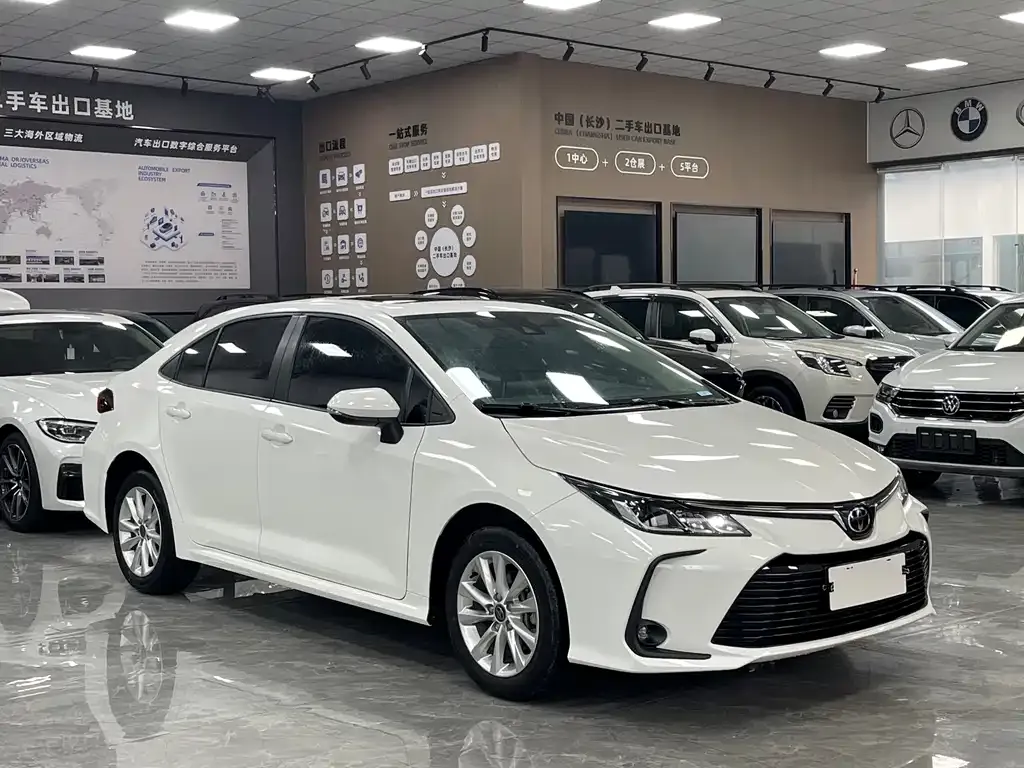 Toyota Corolla 2023 из CN, фото 5