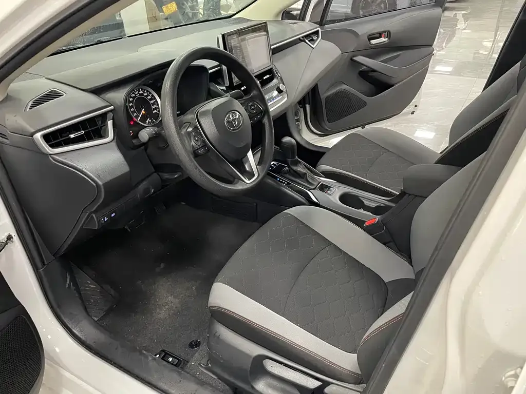 Toyota Corolla 2023 из CN, фото 3