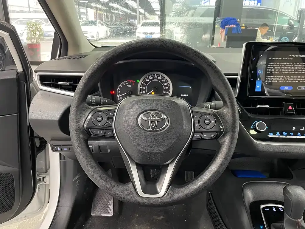 Toyota Corolla 2023 из CN, фото 7