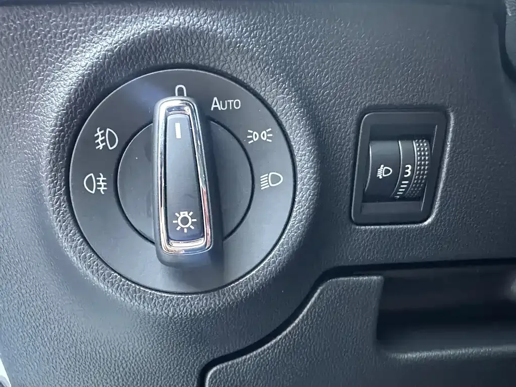 Skoda Karoq 2024 из CN, фото 9