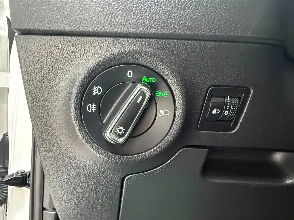 Skoda Karoq 2022 из CN, фото 9