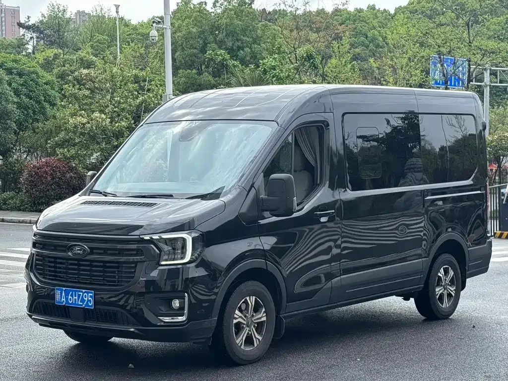 Ford Transit T8
