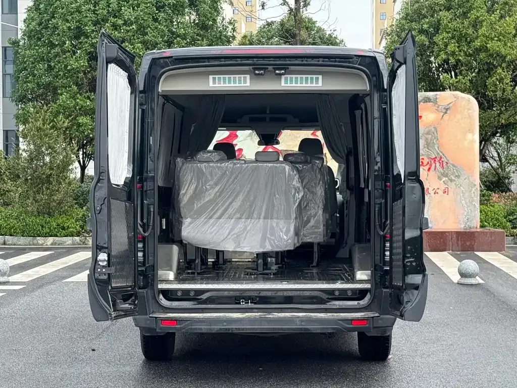 Ford Transit T8 2024 из CN, фото 10