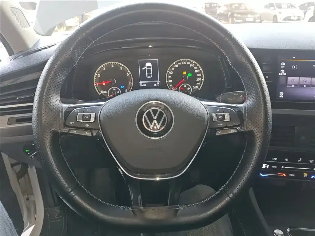 Volkswagen Bora 2022 из CN, фото 9