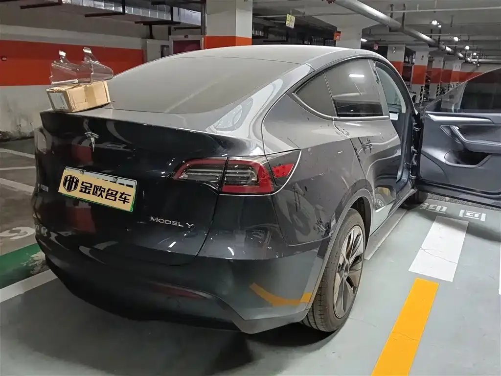 Tesla Model Y 2024 из CN, фото 4