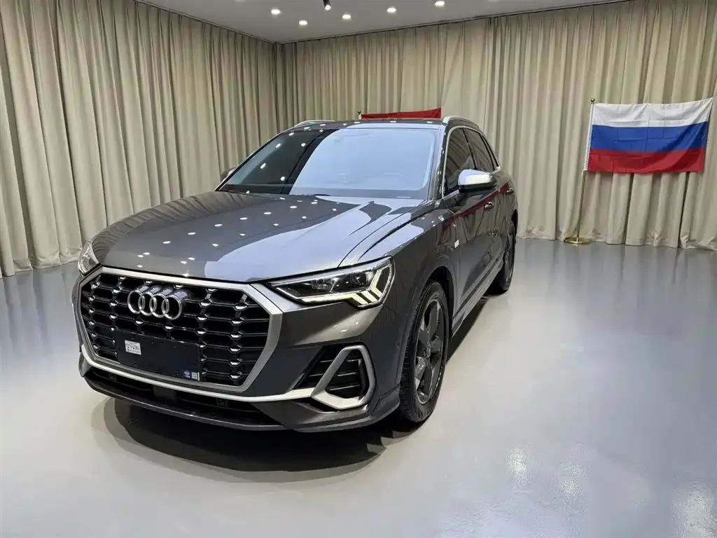 Audi Q3 2023 из CN, фото 1