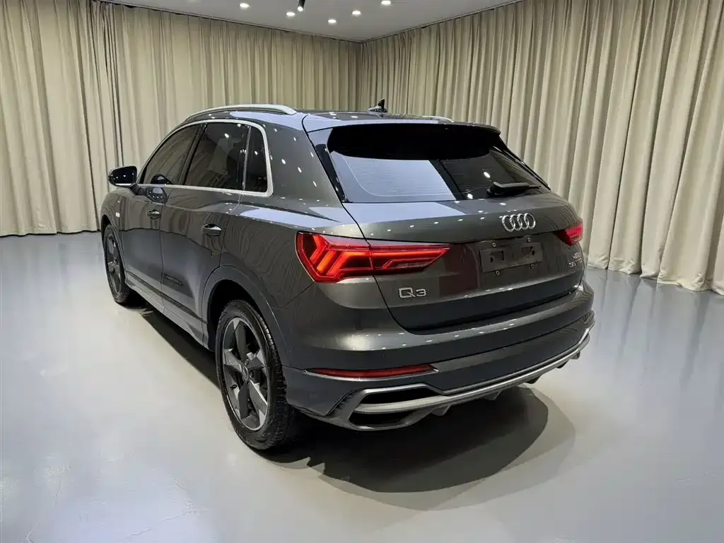 Audi Q3 2023 из CN, фото 6