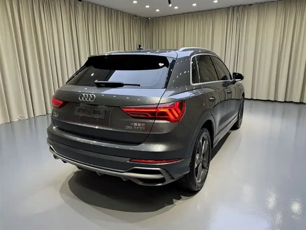 Audi Q3 2023 из CN, фото 7