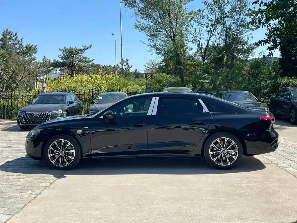 Audi A6L 2026 из CN, фото 9