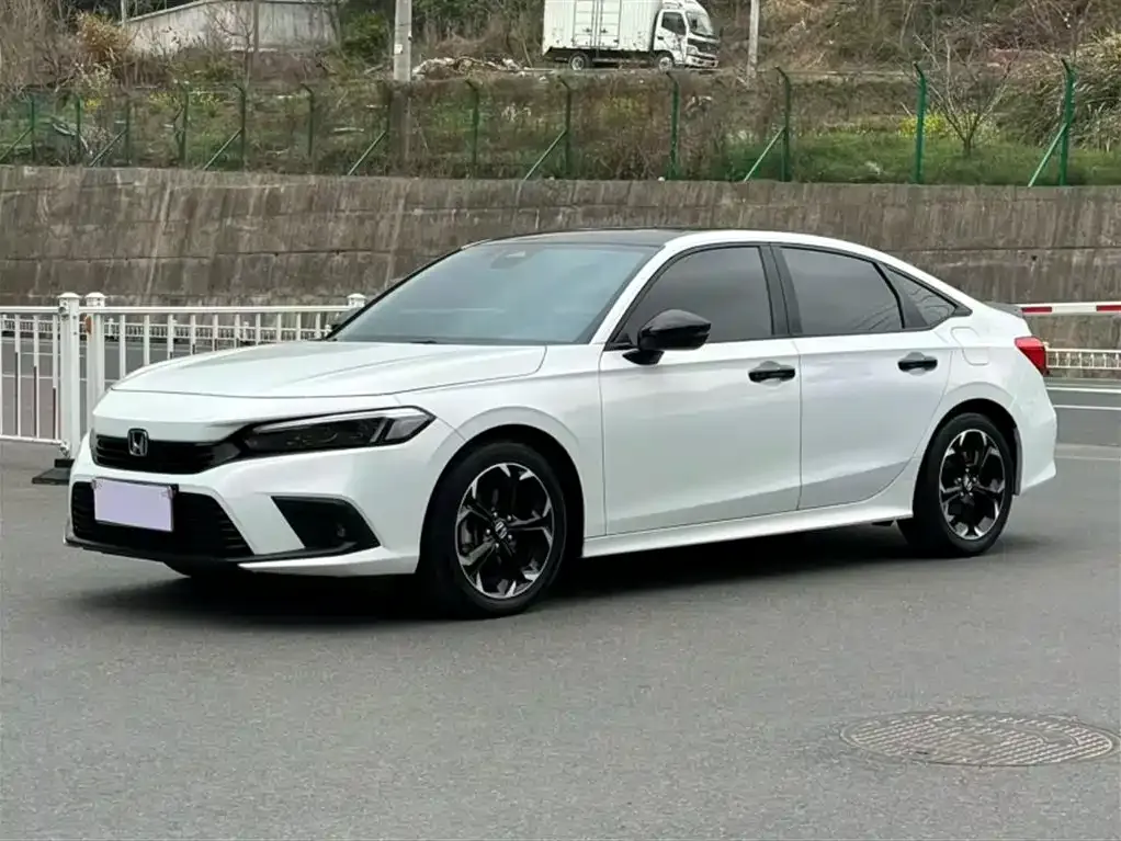 Honda Civic 2023 из CN, фото 1