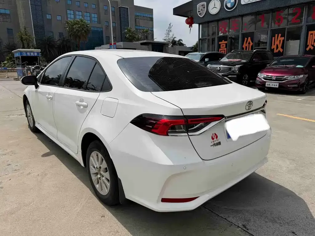 Toyota Corolla 2023 из CN, фото 9