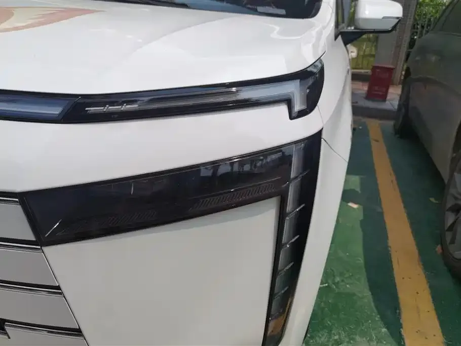 GAC Motor E8 Hybrid 2023 из CN, фото 2