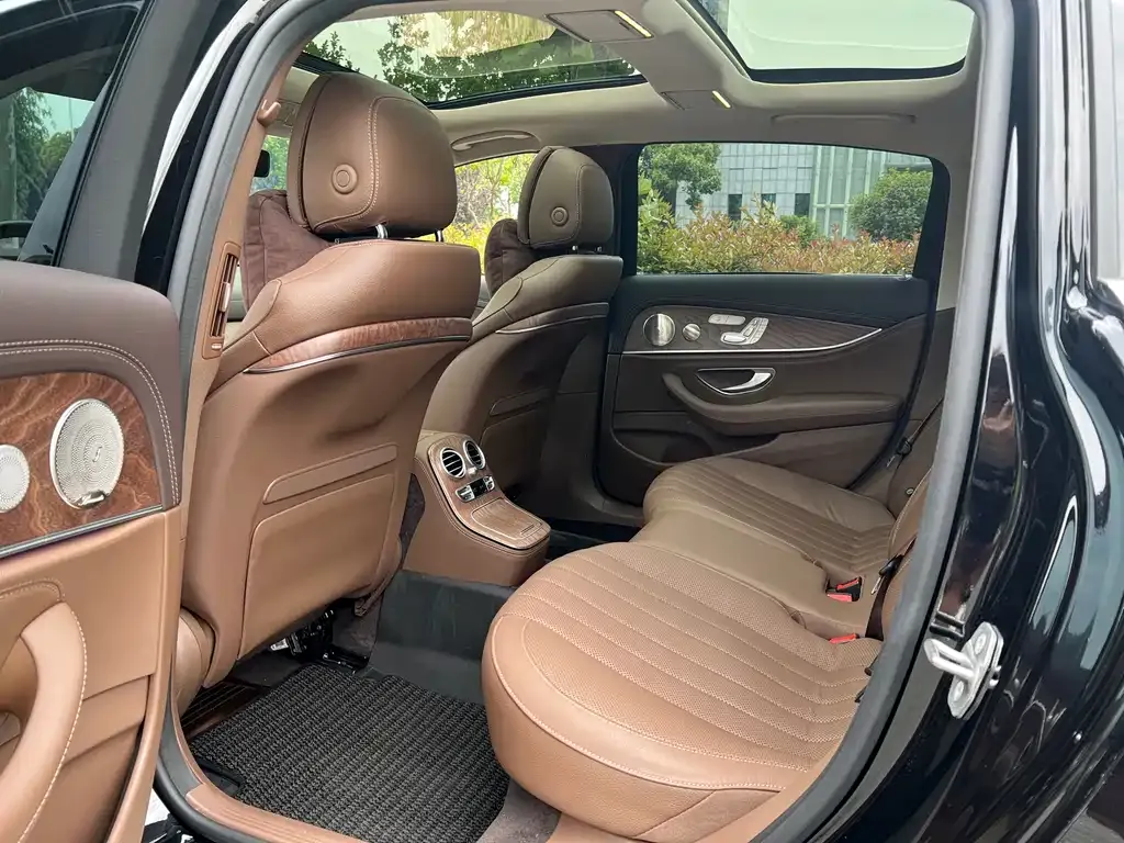 Mercedes-Benz E-Class 2021 из CN, фото 7
