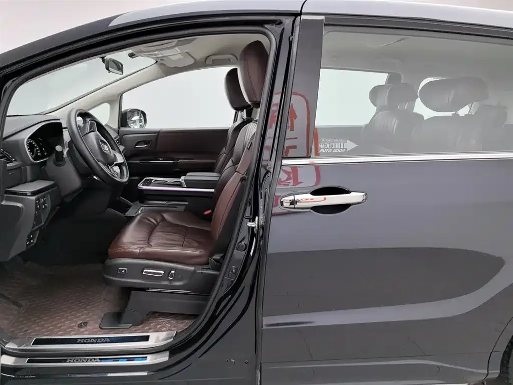 Honda Odyssey 2023 из CN, фото 4