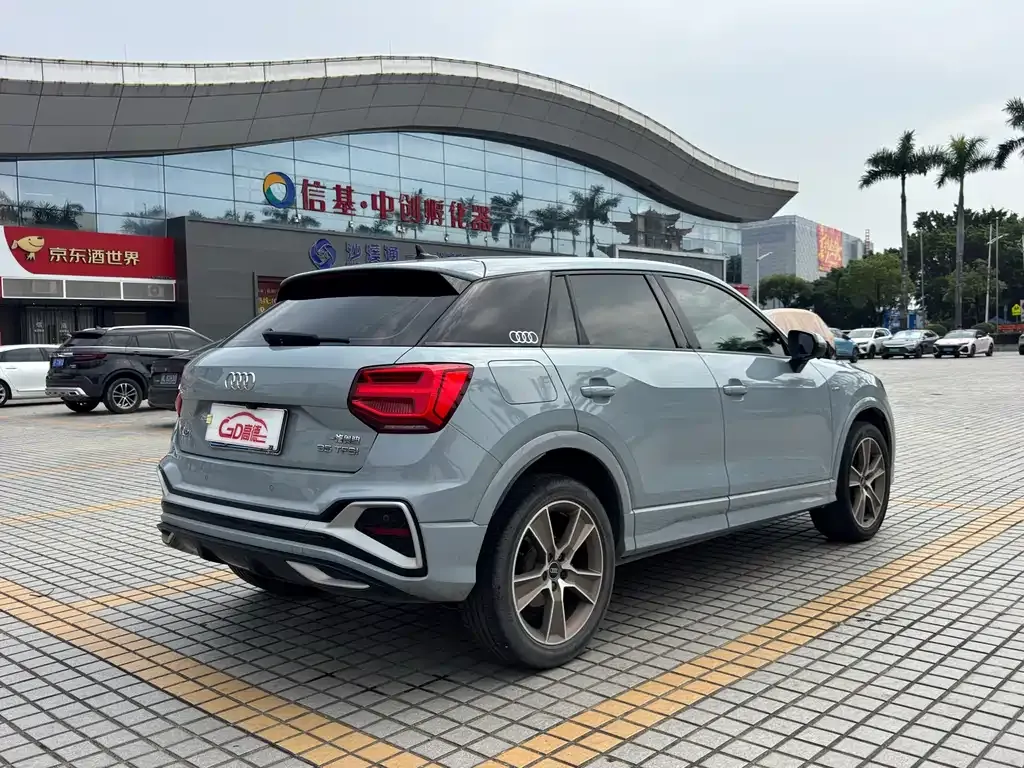 Audi Q2L 2022 из CN, фото 3
