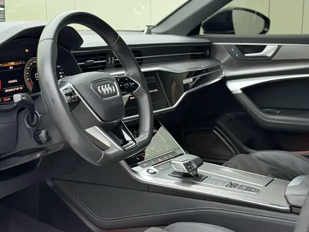 Audi A6L 2022 из CN, фото 2