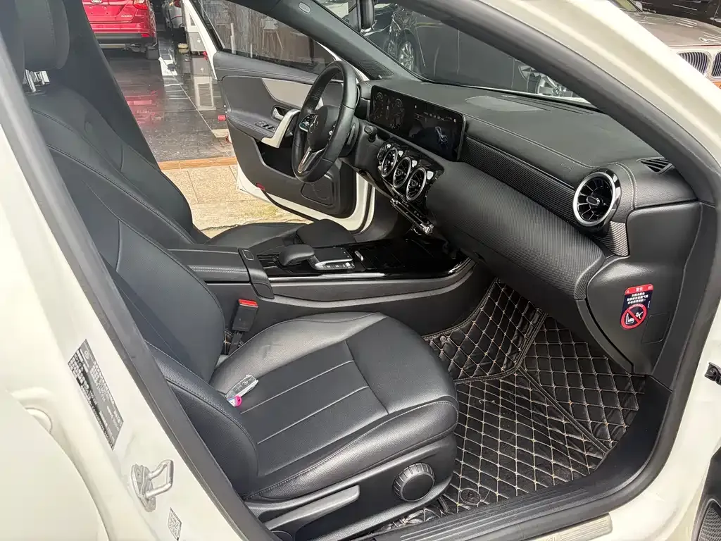 Mercedes-Benz A-Class 2022 из CN, фото 2