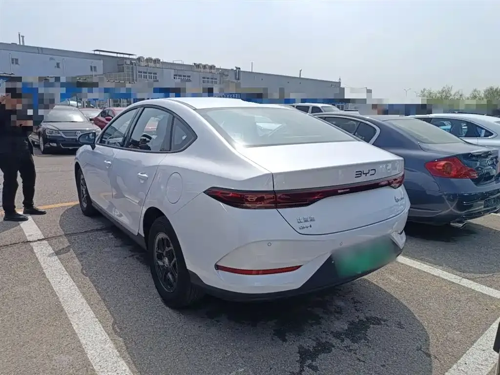 BYD Qin PLUS 2025 из CN, фото 4